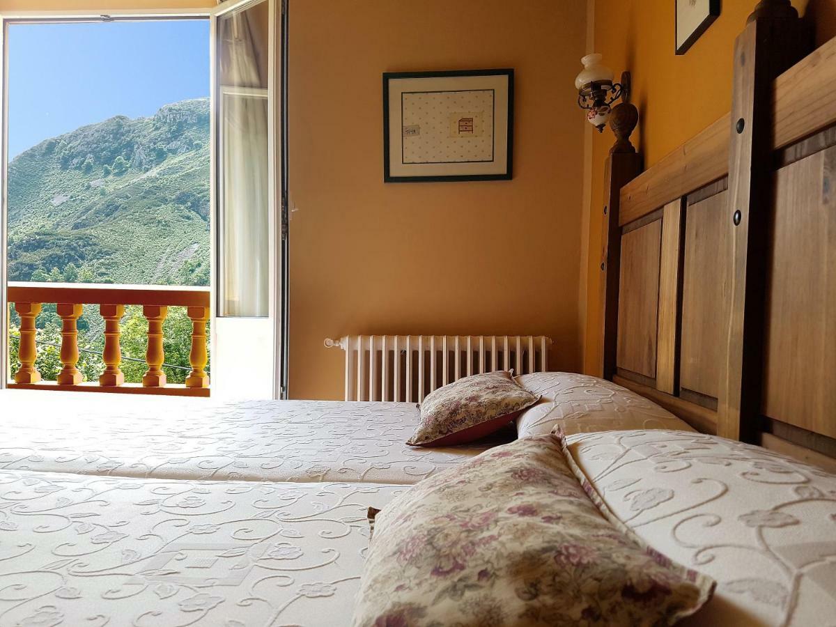 Affittacamere La Casona De Sames Esterno foto