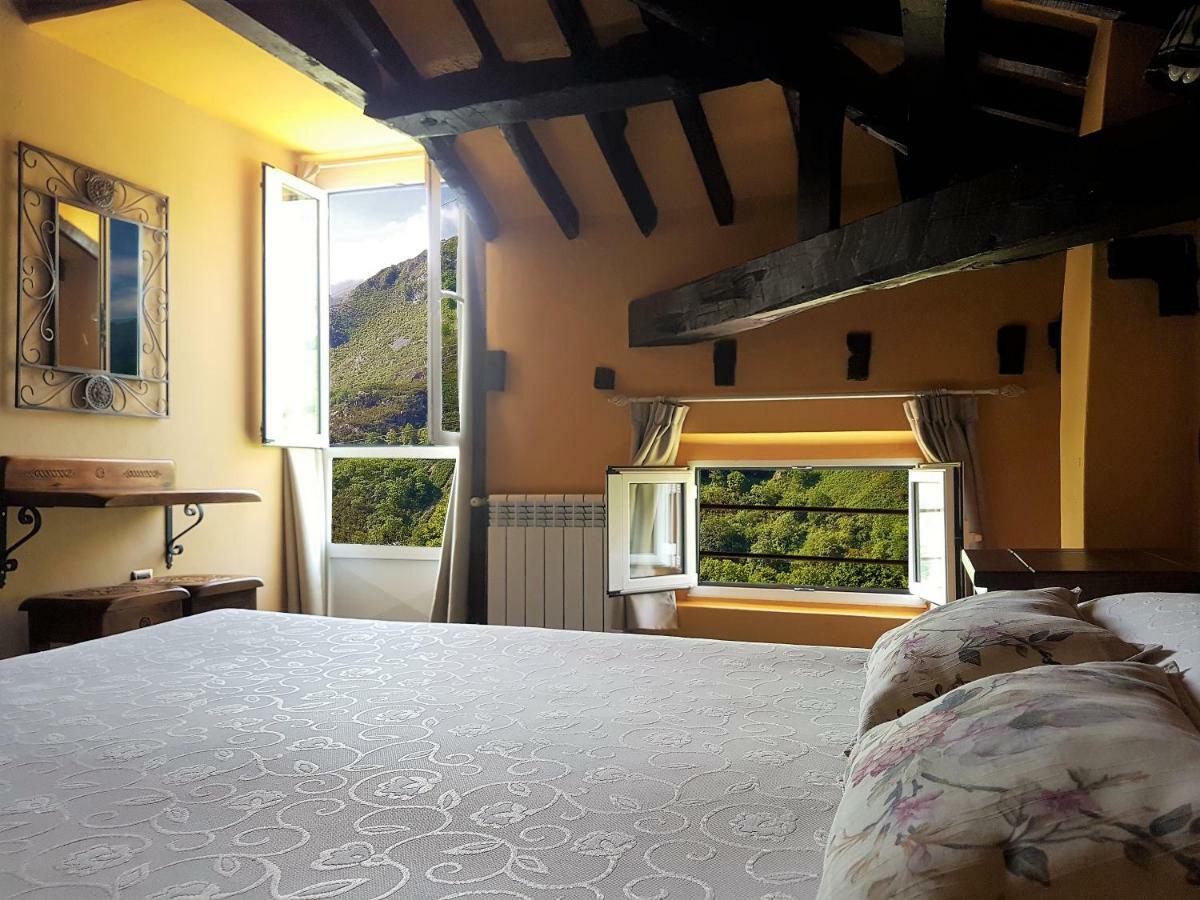 Affittacamere La Casona De Sames Esterno foto
