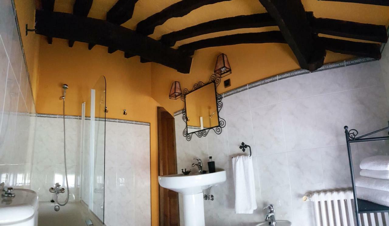 Affittacamere La Casona De Sames Esterno foto