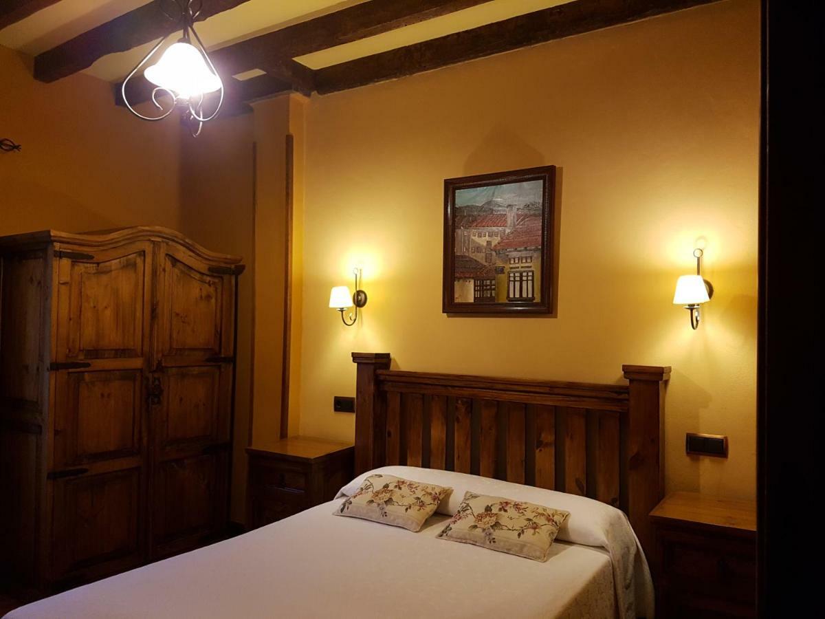 Affittacamere La Casona De Sames Esterno foto