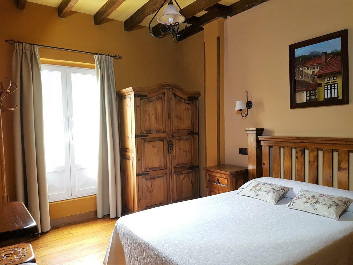 Affittacamere La Casona De Sames Esterno foto