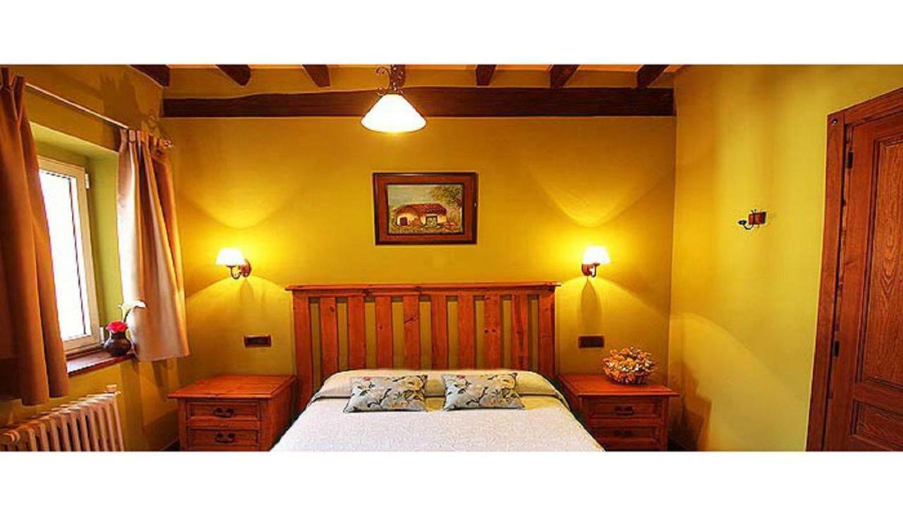 Affittacamere La Casona De Sames Esterno foto