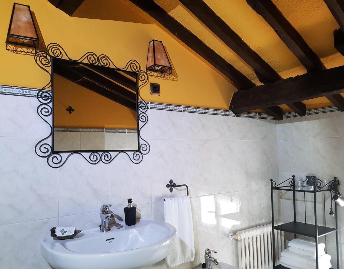 Affittacamere La Casona De Sames Esterno foto